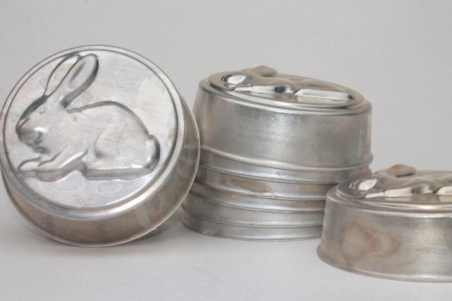 photo of vintage aluminum baking pans for individual cakes or jello molds, Easter bunny rabbit #2