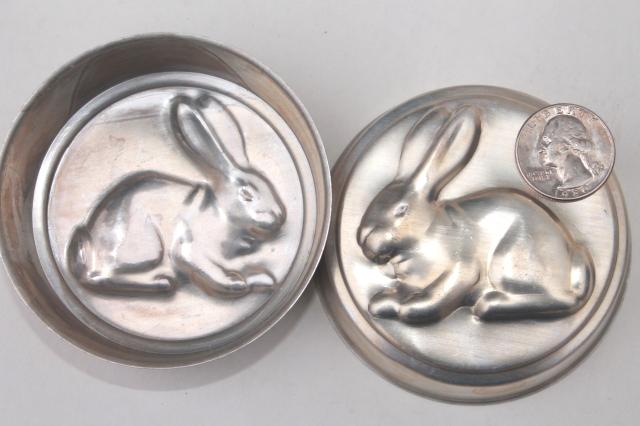 photo of vintage aluminum baking pans for individual cakes or jello molds, Easter bunny rabbit #5