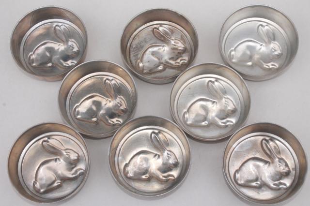 photo of vintage aluminum baking pans for individual cakes or jello molds, Easter bunny rabbit #6