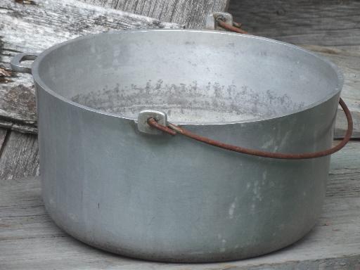 photo of vintage aluminum dutch oven w/ bail handle, rough camping / campfire pot #2