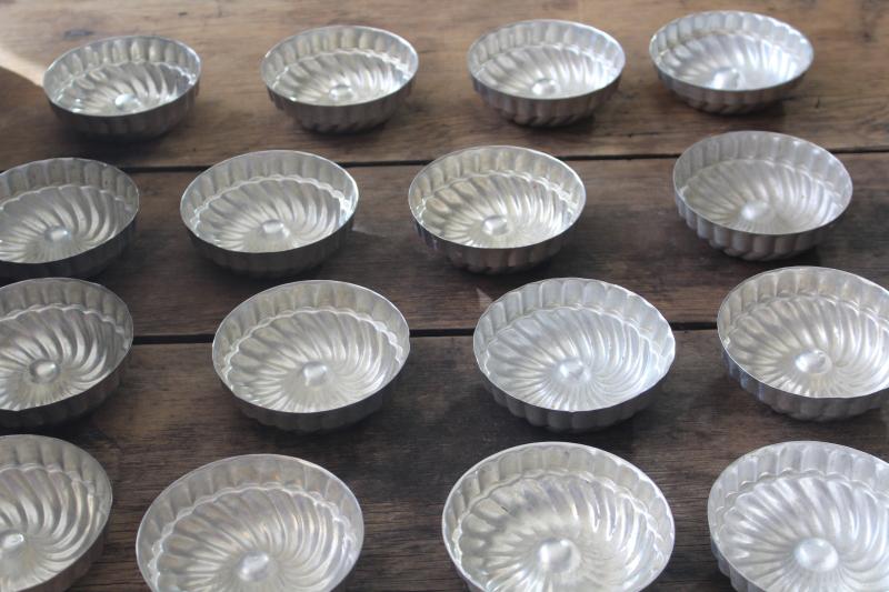 photo of vintage aluminum jello mold set, individual size ring molds or cake pans #6