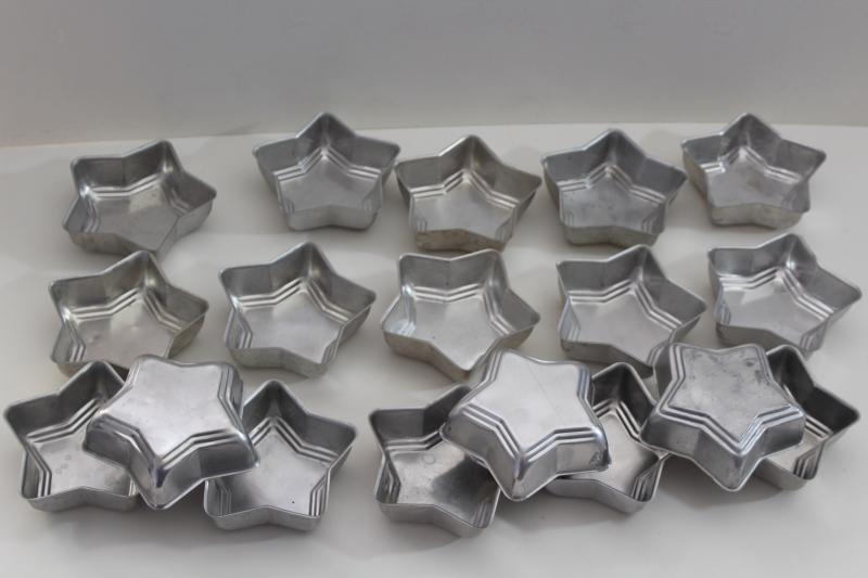 photo of vintage aluminum jello molds or baking pans, individual size star shape old set of 18 #8