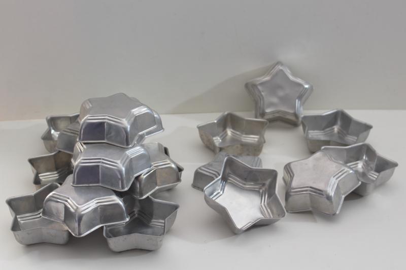 photo of vintage aluminum jello molds or baking pans, individual size star shape old set of 18 #9