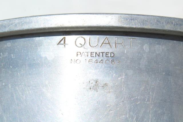 photo of vintage aluminum kettle, primitive camp fire cooking pot w/ wire bail wood handle #9