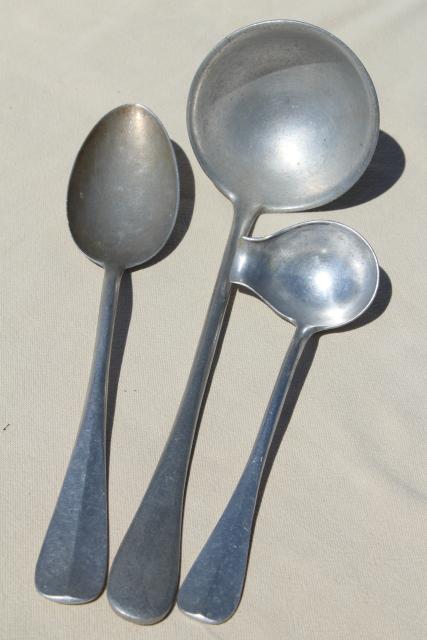 photo of vintage aluminum ladles & long handled spoon, Wagner Ware soup ladle etc. #1