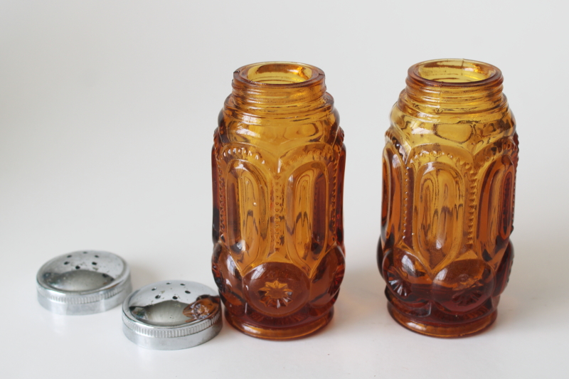 photo of vintage amber glass moon and stars pattern salt and pepper shakers, S&P set w/ plastic lids  #3