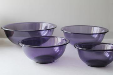 catalog photo of vintage amethyst purple Pyrex glass bowls nesting set, four bowl nest in excellent condition 