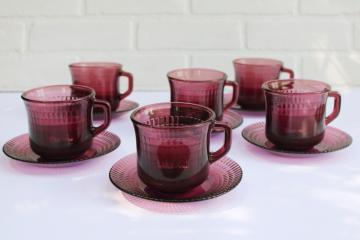 catalog photo of vintage amethyst purple glass cups and saucers set of 6, Forte Crisa Mexico glass dinnerware 
