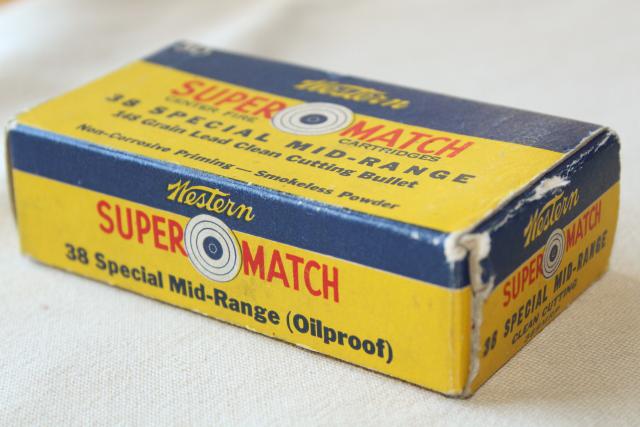 photo of vintage ammunition box Winchester Western Super Max cartridges empty brass shell casings #7