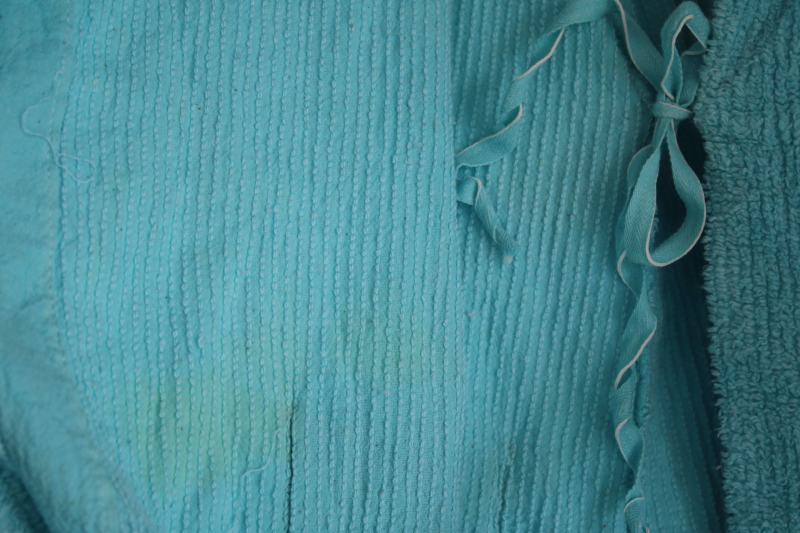 photo of vintage aqua blue chenille robe made in USA, soft cozy bathrobe cotton poly chenille fabric #5