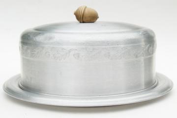 catalog photo of vintage autumn oak leaf & acorn pattern aluminum cake keeper cover & plate