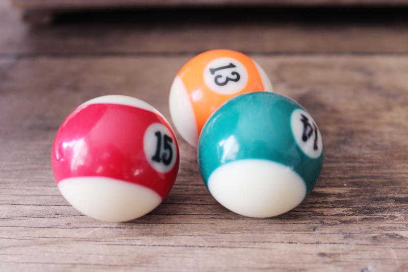 photo of vintage bakelite billiard balls or pool balls, 1 1/2 inch diameter mini size #5