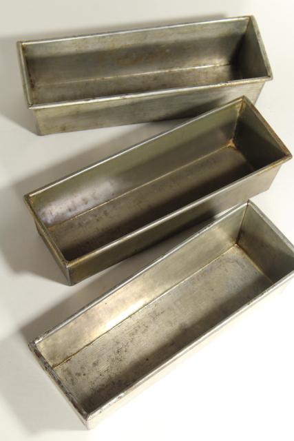 photo of vintage bakery bread pan lot, heavy tinned steel loaf pans w/ rolled edges #4