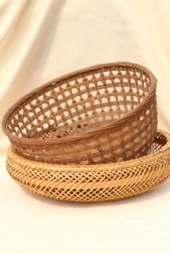 catalog photo of vintage bamboo woven basket bowls, herb drying gathering baskets, Occupied Japan