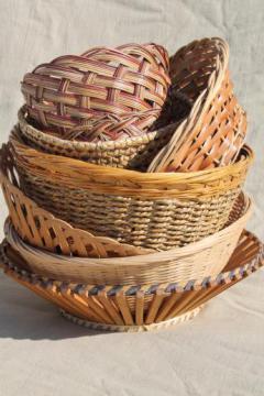 catalog photo of vintage basket collection, lot of round basket bowls of different types & textures