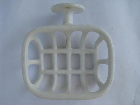 photo of vintage bath fixtures, white porcelain & iron soap dishes/towel bar brackets #2