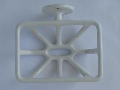 photo of vintage bath fixtures, white porcelain & iron soap dishes/towel bar brackets #6