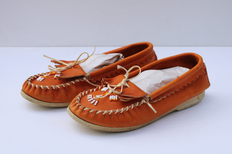 photo of vintage beaded leather Indian moccasins, Minnetonka style Thunderbird slip-on mocs, ladies size 6 #1