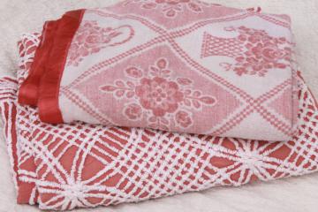 catalog photo of vintage bedding lot, cotton chenille bedspread & flower basket print bed blanket