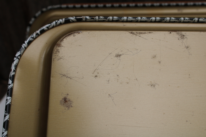 photo of vintage black & white print metal lap or meal trays, wicker cane pattern mod cottage style  #9