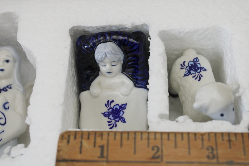 photo of vintage blue & white china Christmas nativity scene, Delft style painted porcelain figures mint in box  #4