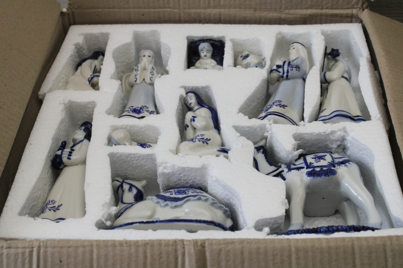 photo of vintage blue & white china Christmas nativity scene, Delft style painted porcelain figures mint in box  #14