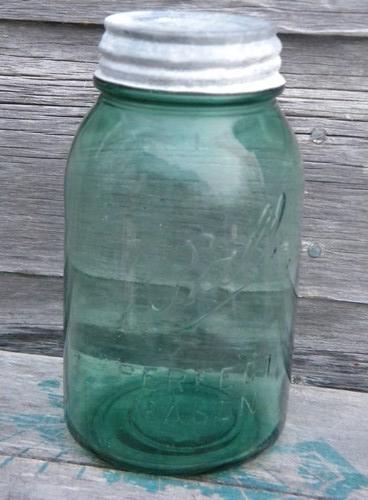 photo of vintage blue green 1 qt Ball Perfect Mason fruit jar w/zinc metal cap #2