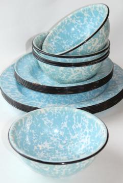 catalog photo of vintage blue swirl enamelware plates and bowls, country primitive rustic camp cabin dishes