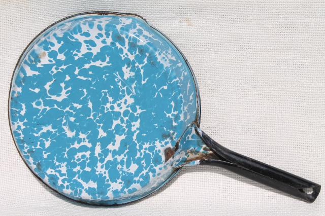 photo of vintage blue swirl enamelware, skillet frying pan & deep dish plate w/ cover #3