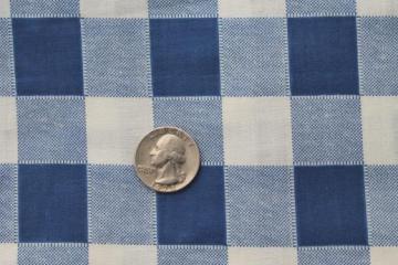 catalog photo of vintage blue & white checked gingham print cotton fabric for kitchen linens