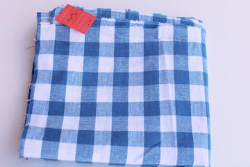 catalog photo of vintage blue & white checked linen weave cotton fabric for kitchen towels, linens