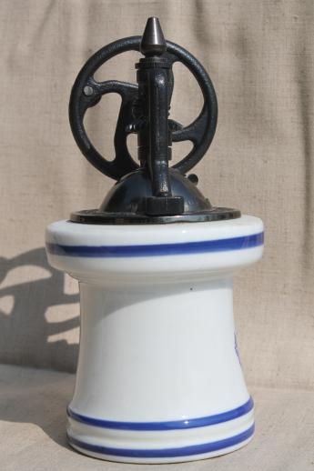 photo of vintage blue & white china pepper grinder, old fashioned hand crank spice mill #4