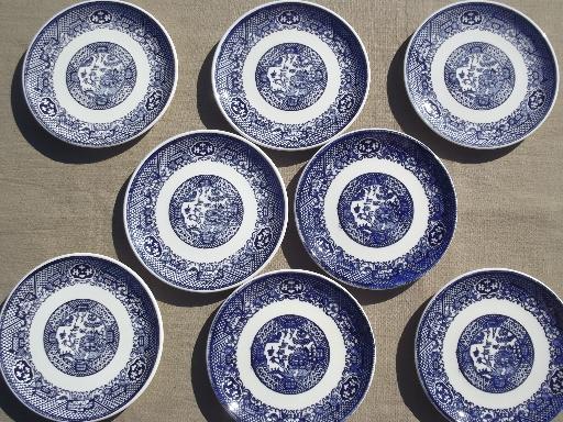 photo of vintage blue willow china cake plates, old unmarked blue & white pottery #1