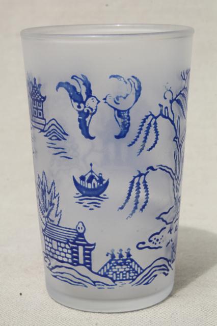 photo of vintage blue willow pattern vintage glassware, collection of drinking glasses #5