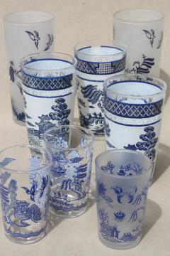 catalog photo of vintage blue willow pattern vintage glassware, collection of drinking glasses