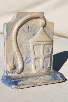 catalog photo of vintage book end, faux marble w/ lantern, marbled blue veined plaster chalkware