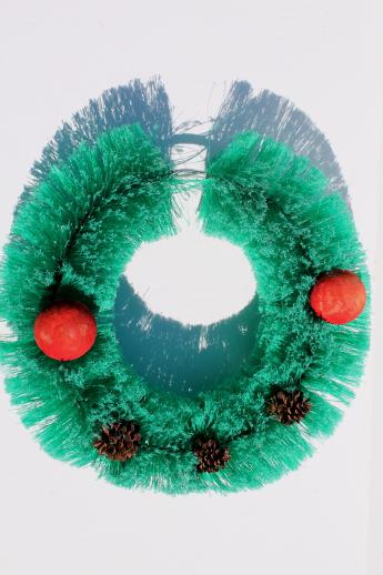 photo of vintage bottle brush Christmas wreath, 1950s retro holiday door decoration #1