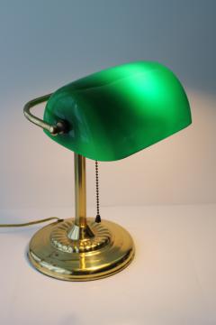 catalog photo of vintage brass bankers lamp w/ emeralite green colored glass shade, antique reproduction
