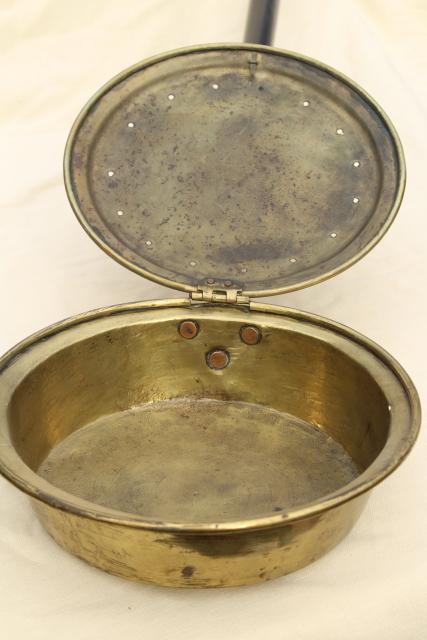 photo of vintage brass bed warmer, large solid brass pan for hot coals or roasting chestnuts #9