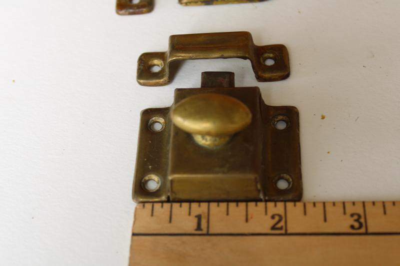 photo of vintage brass cabinet latches w/ turn knob spring closure, hooiser cupboard door hardware lot #9