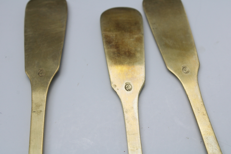 photo of vintage brass spoons, set of large soup spoons w/ fiddleback shape handles, antique colonial style #5