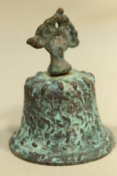 catalog photo of vintage bronze temple or garden bell w/ verdigris green, handcrafted souvenir metal art