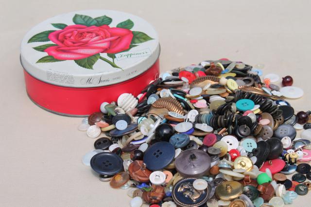 photo of vintage button collection, old rose print tin full of buttons of all kinds #1