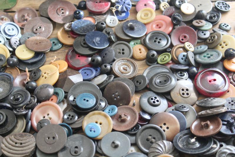 photo of vintage buttons in dark colors, project lot for upcycle art or sewing crafts #3