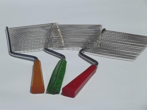 photo of vintage cake breaker servers w/ bakelite handles in red, green, butterscotch #5