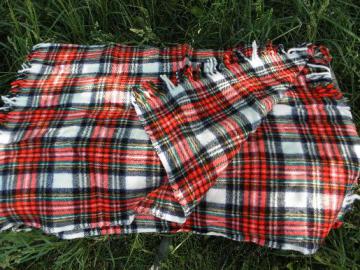 catalog photo of vintage camp / picnic blanket or stadium throw, red tartan plaid