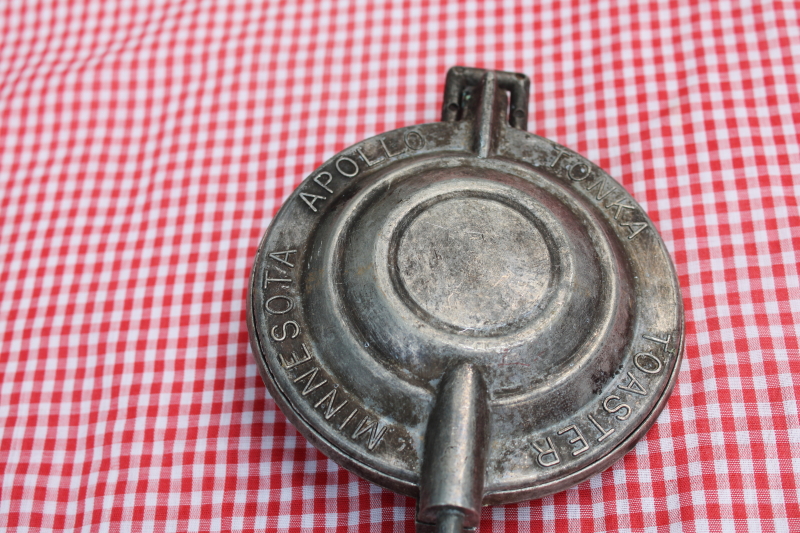 photo of vintage campfire cooking utensils lot, red wood handled forks for toasting marshmallows, hot dog cookers etc  #2
