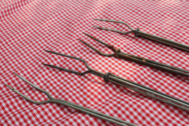 photo of vintage campfire cooking utensils lot, red wood handled forks for toasting marshmallows, hot dog cookers etc  #12