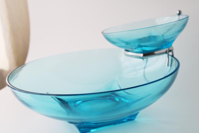 photo of vintage capri blue Hazel Atlas glass chip n dip set, mod square base bowls w/ chrome rack #2