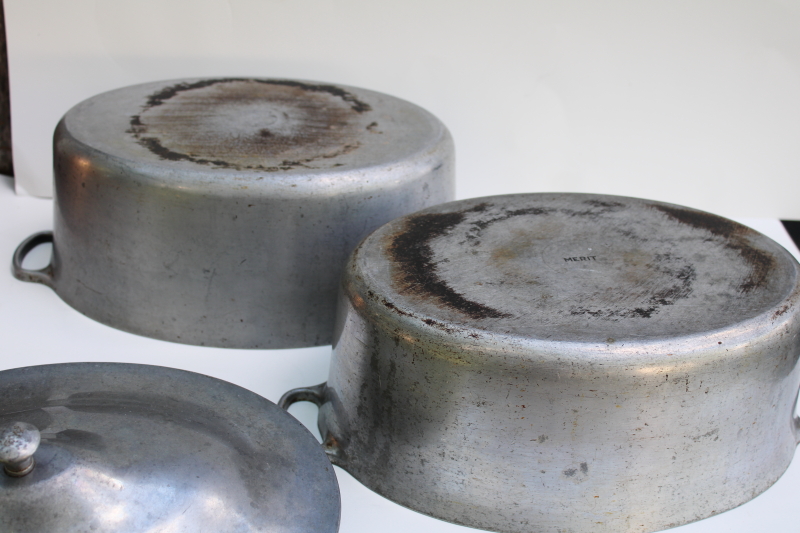 photo of vintage cast aluminum oval dutch ovens or roasters, lot of two roasting pans w/ lids  #2